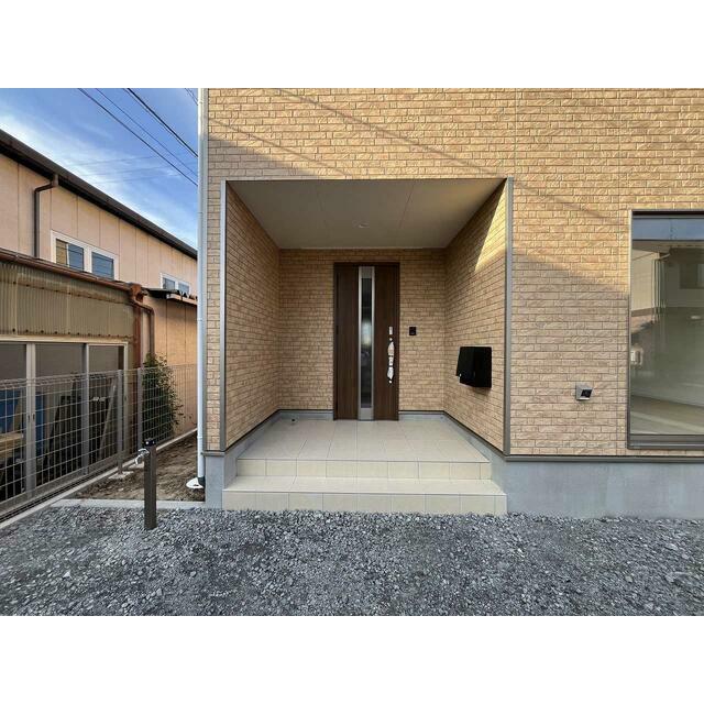 上田市古里2号棟 玄関ポーチ