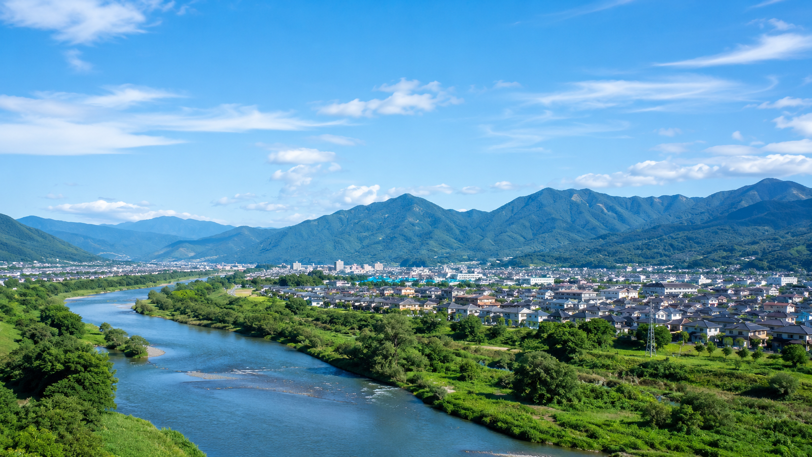上田エリアの街並みと自然に溶け込む住まいの風景