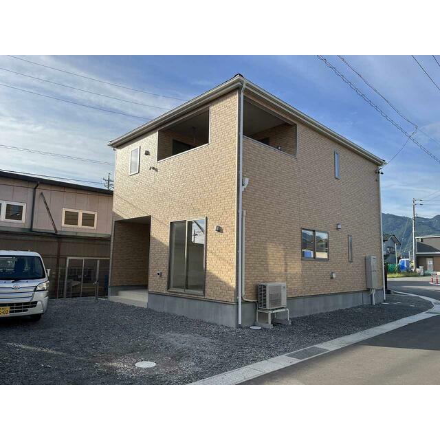 上田市古里2号棟 外観