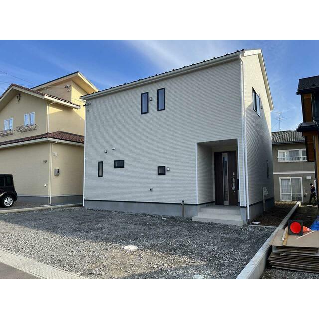 上田市古里3号棟 外観（玄関側）